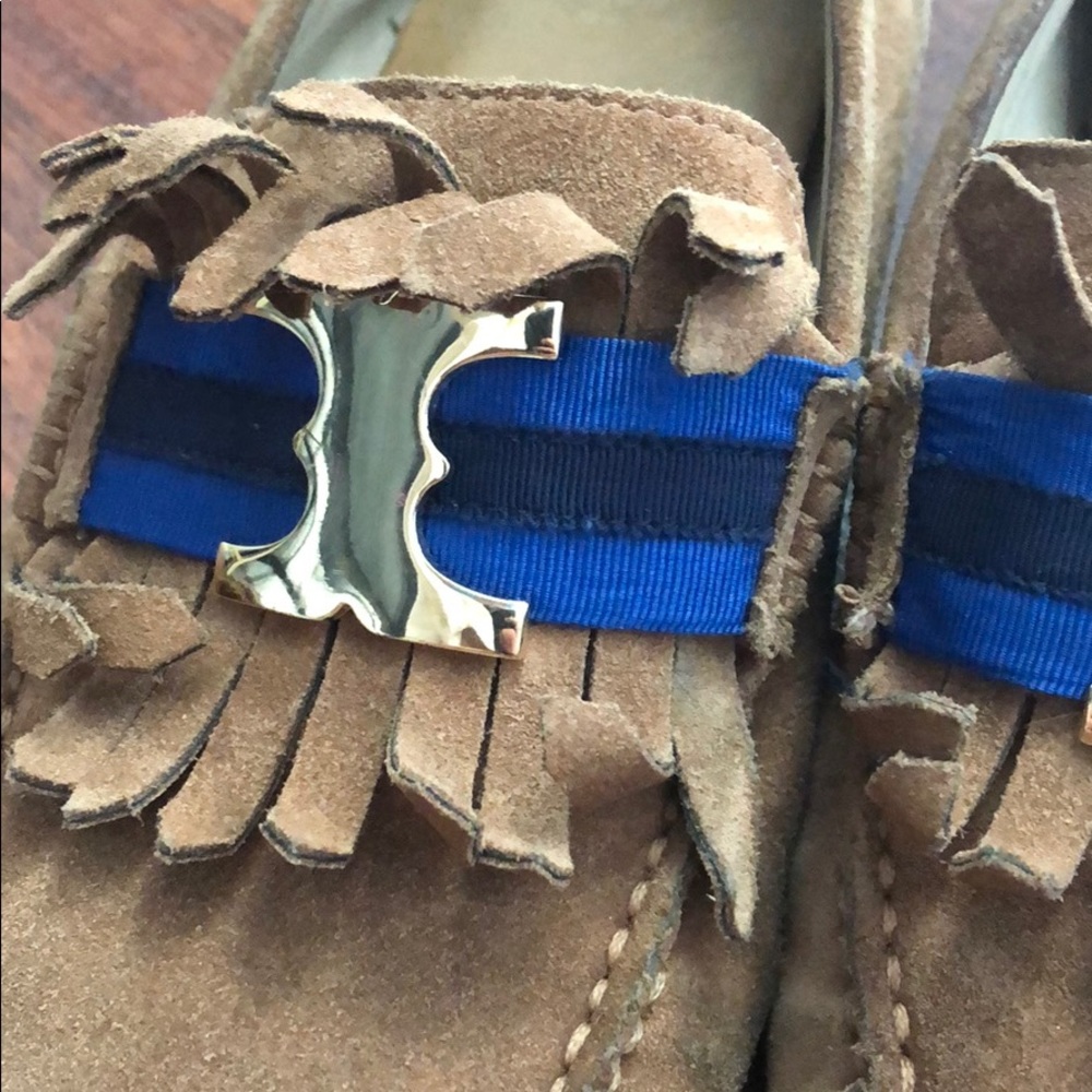 Tory Burch moccasins- sweaty, dirty, filthy, old used shoes worn without socks - Picture 5 of 16